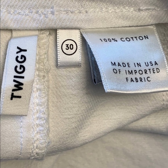 💋NWT Grlfrnd Button Down Raw Hem Twiggy Denim Jean Skirt - Picture 14 of 14